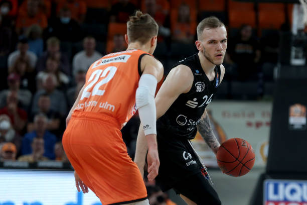 自己的立场 自己的立场