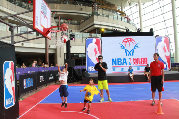 次赛事中获 次赛事中获