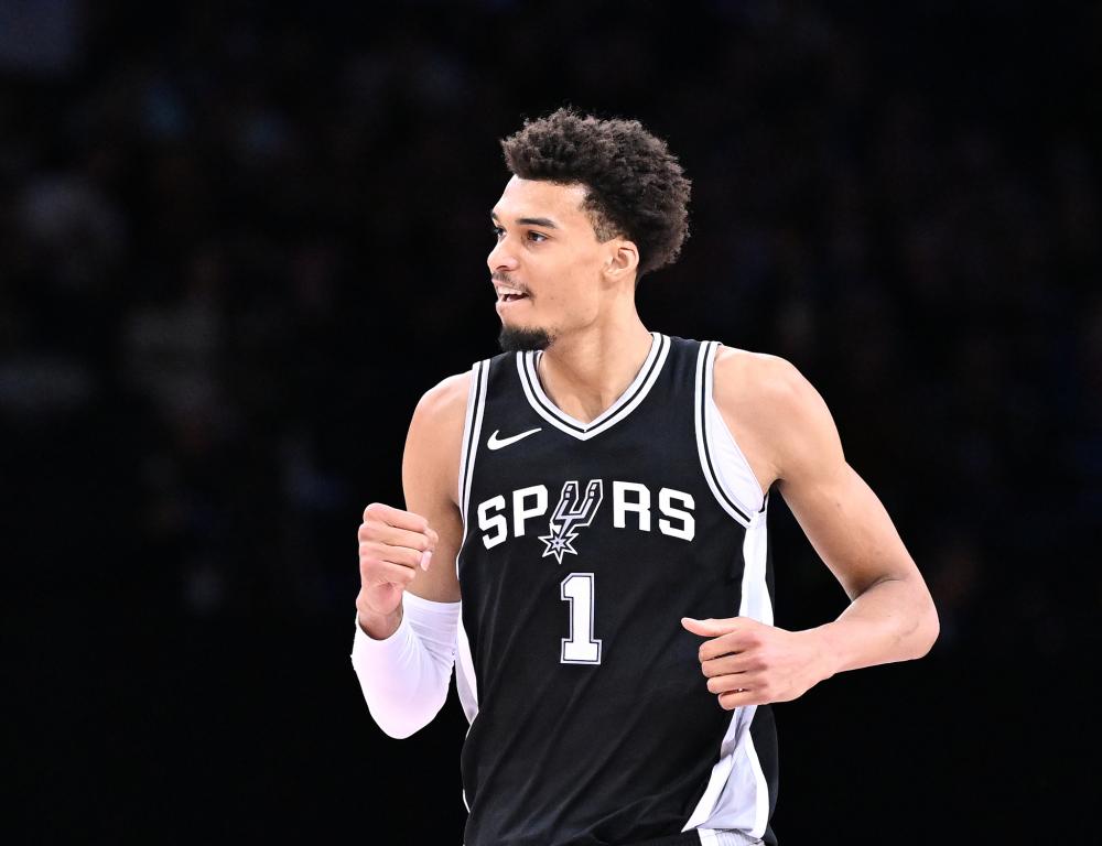 握目标动向 握目标动向