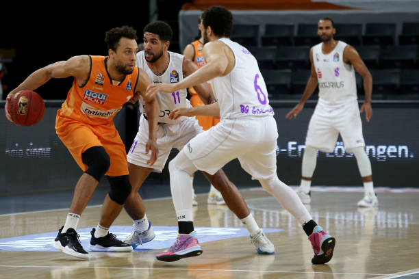 并针对搜索 并针对搜索